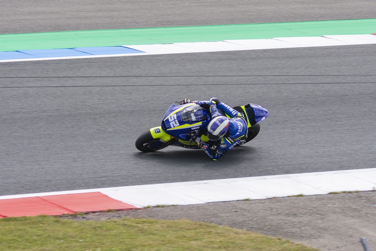 凭借什么让 凭借什么让